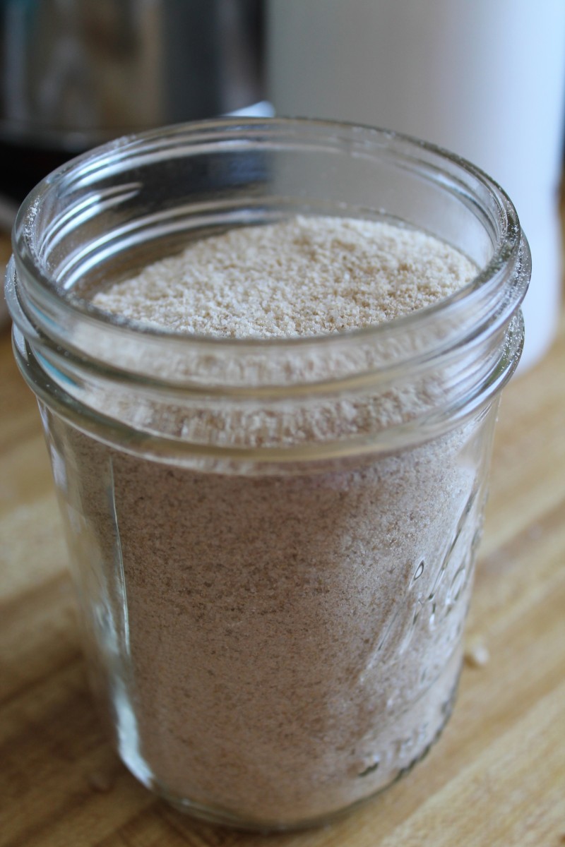 A photo of sprouted brown rice flour in a mason jar