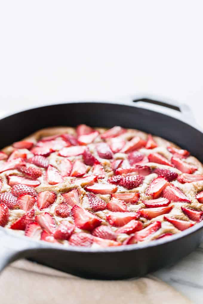 strawberry skillet shortcake