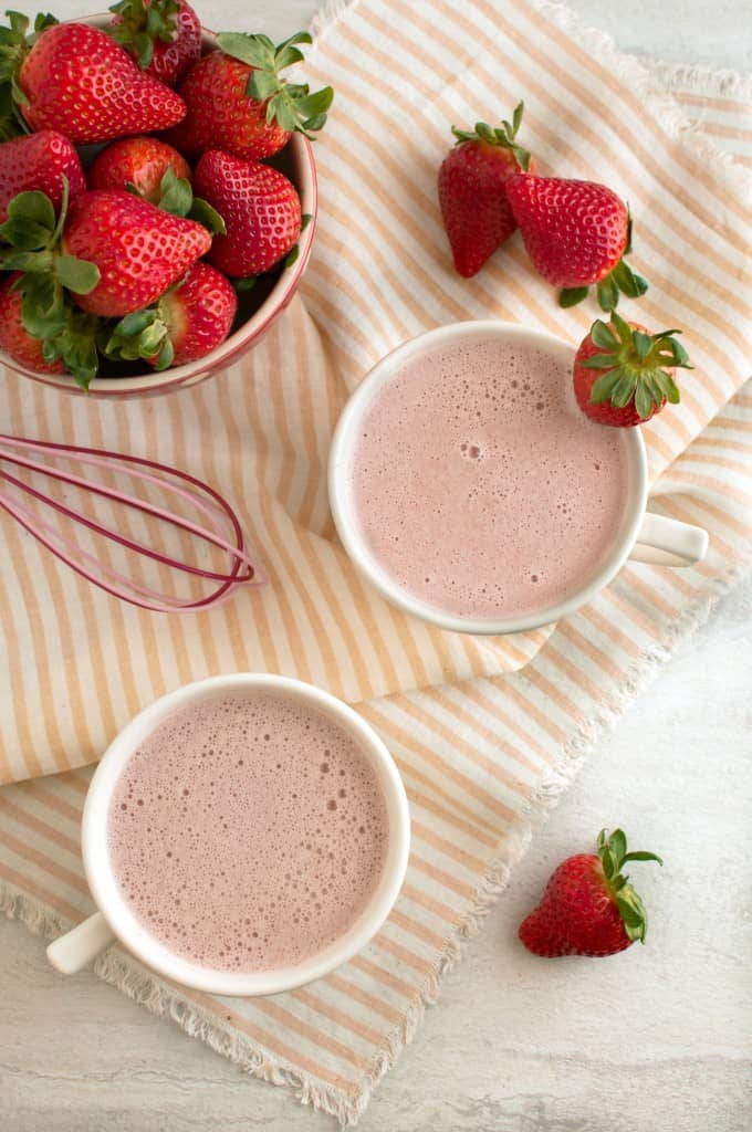strawberry white hot chocolate